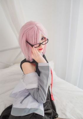 动漫男女扒内衣揉捏胸的视频